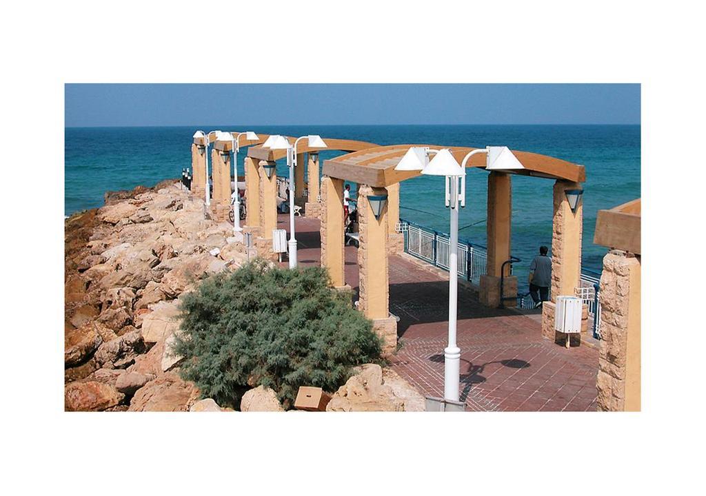 Ferienwohnung Ha-Aliya Sea View Naharija Exterior foto